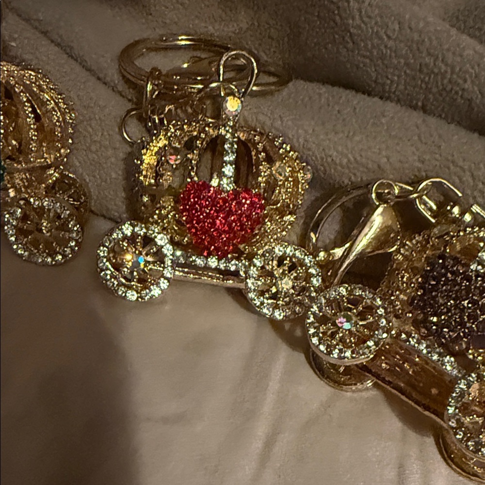 Gold Carriage Charm key chain with Multicolor Accents - Picture 4 of 10
